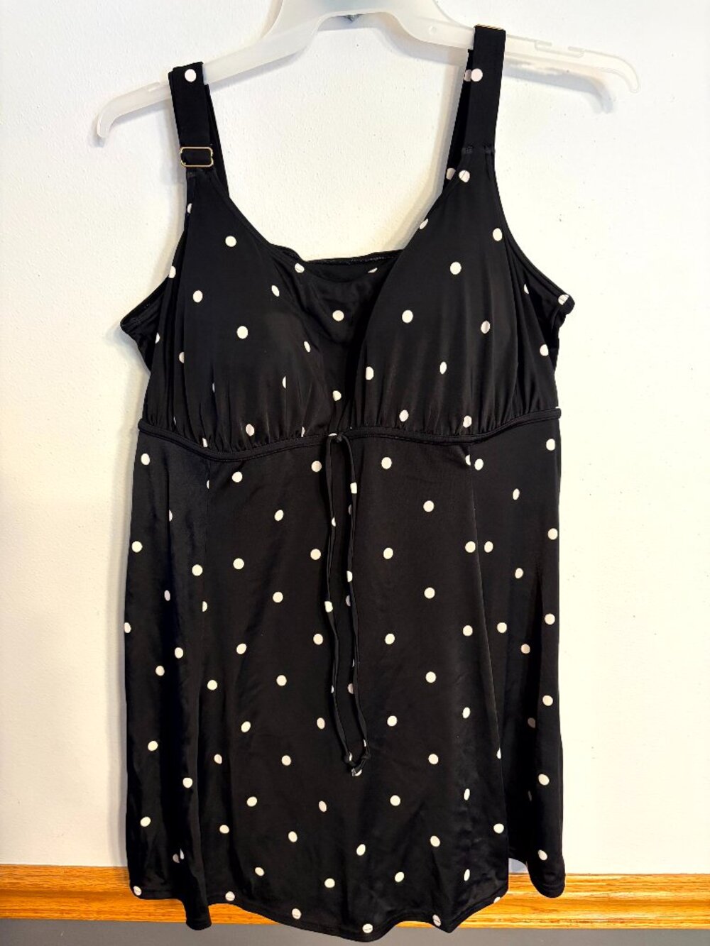 Fit 4 u Plus size Women's Swimsuit dress Black white polka dot Size 24W